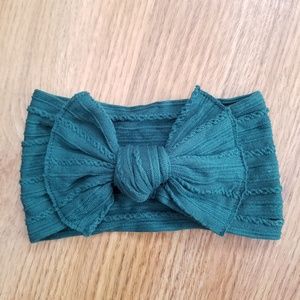 Baby Bling Bows forest green cable knit bow